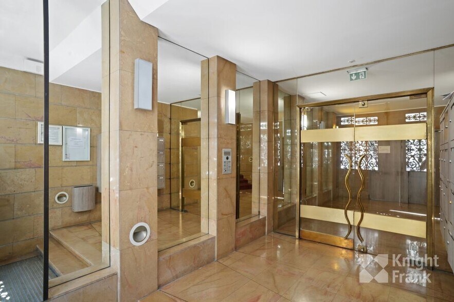 11 Rue Du Vingt-Neuf Juillet, Paris à louer - Photo intérieure – Image 2 sur 9