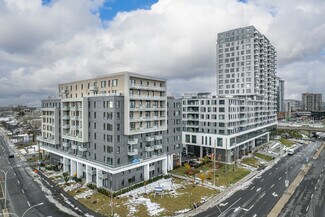 Plus de détails pour 300 Pl Charles-Le Moyne, Longueuil, QC - Bureau, Local commercial à louer