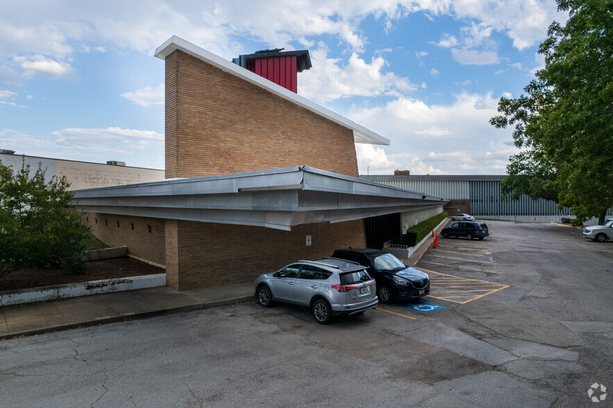 6421 Camp Bowie Blvd, Fort Worth, TX à louer - Photo de l’immeuble – Image 1 sur 8