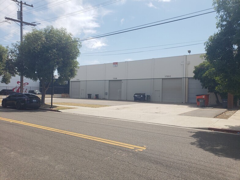 1725-1733 Gardena Ave, Glendale, CA à louer - Photo de l’immeuble – Image 3 sur 4
