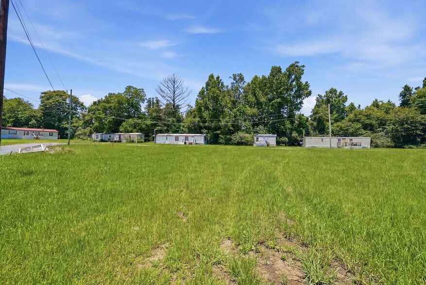 Pineview MHP Portfolio portefeuille de 4 biens à vendre sur LoopNet.fr - Photo de l’immeuble – Image 3 sur 11
