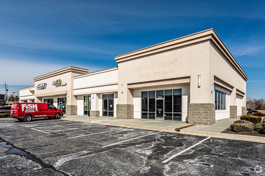 13531-13551 Madison Ave, Kansas City, MO à louer - Photo de l’immeuble – Image 1 sur 8