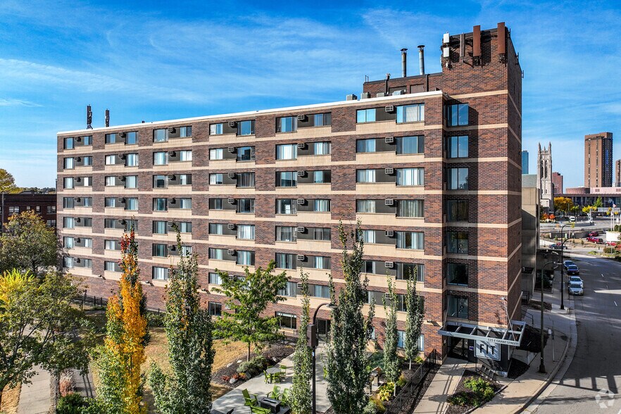 515 E Grant St, Minneapolis, MN à vendre - Photo principale – Image 1 sur 22