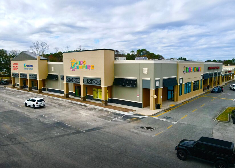 8102 Blanding Blvd, Jacksonville, FL à louer - Photo de l’immeuble – Image 2 sur 11