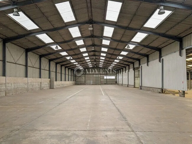 Plus de détails pour Industriel/Logistique à louer