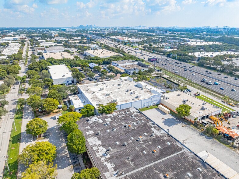 2850 Greene St, Hollywood, FL à louer - Photo de l’immeuble – Image 2 sur 24