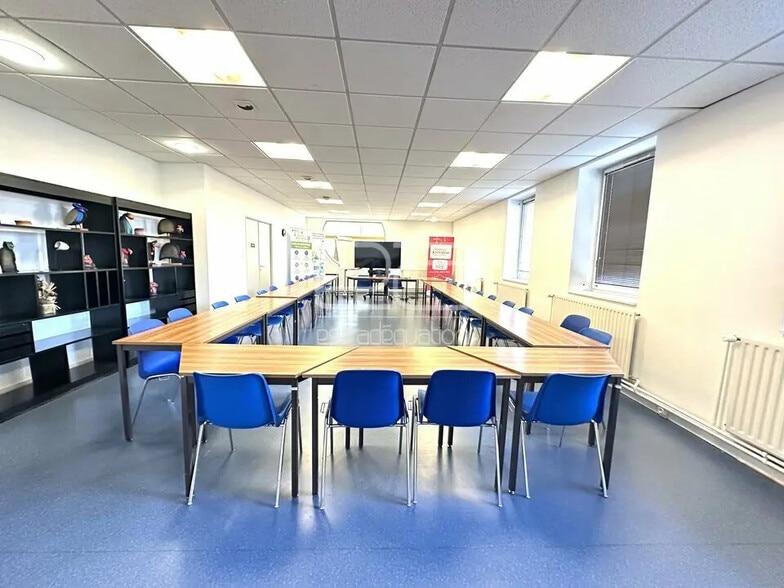 Bureau dans Pompey à louer - Photo intérieure – Image 2 sur 8