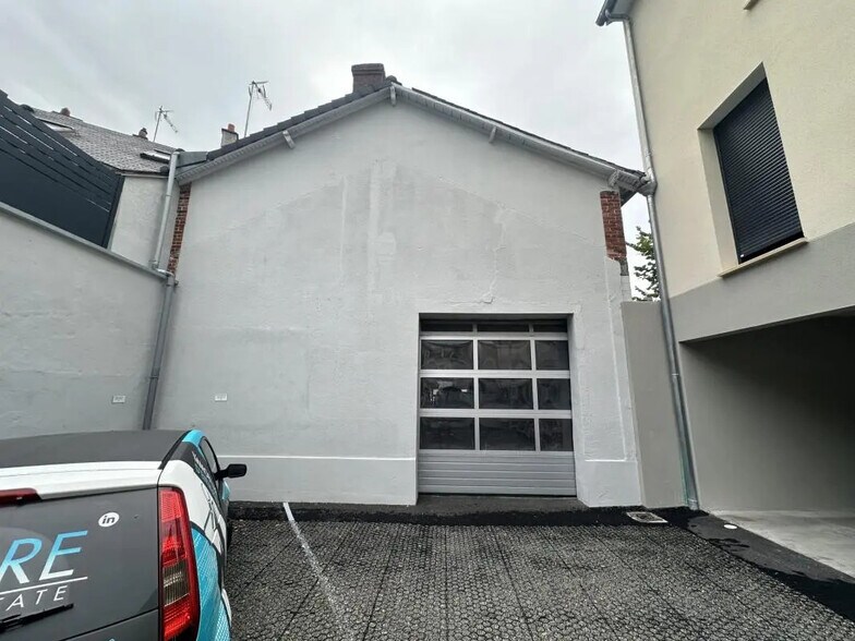 Local commercial dans Chartres à louer - Photo de l’immeuble – Image 2 sur 16
