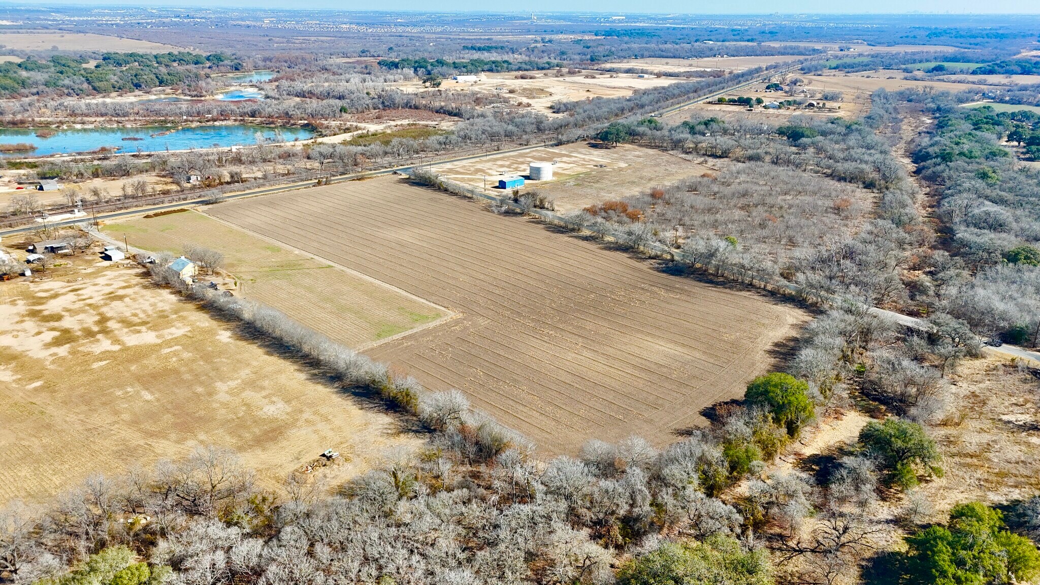 13310 Macdona Lacoste Rd, Atascosa, TX à vendre Photo principale– Image 1 sur 17