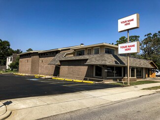 Plus de détails pour 817 N Frazier St, Conroe, TX - Local commercial à vendre