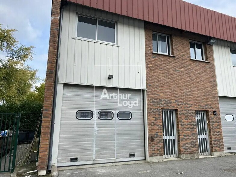 Bureau dans Lisses à louer - Photo de l’immeuble – Image 1 sur 6