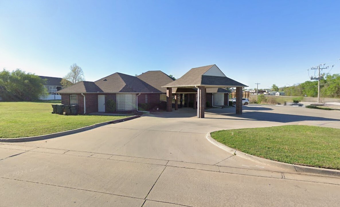 2300 S Douglas Blvd, Oklahoma City, OK à louer Photo principale– Image 1 sur 6