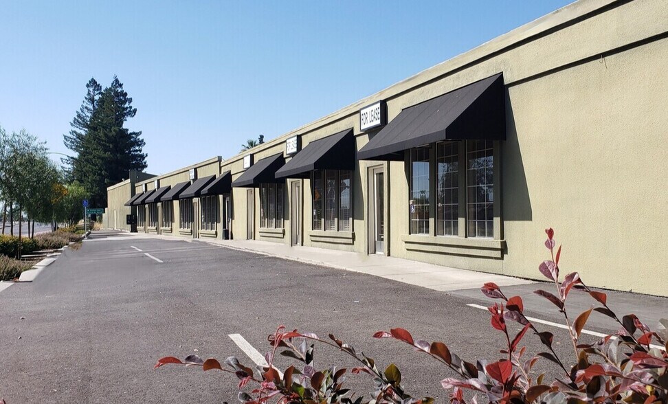 9792 Highway 99, Live Oak, CA à louer - Photo de l’immeuble – Image 2 sur 20