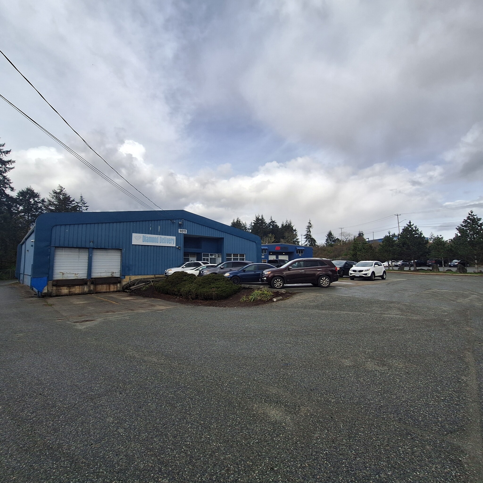 1011 Old Victoria Rd, Nanaimo, BC à louer Photo de l’immeuble– Image 1 sur 16