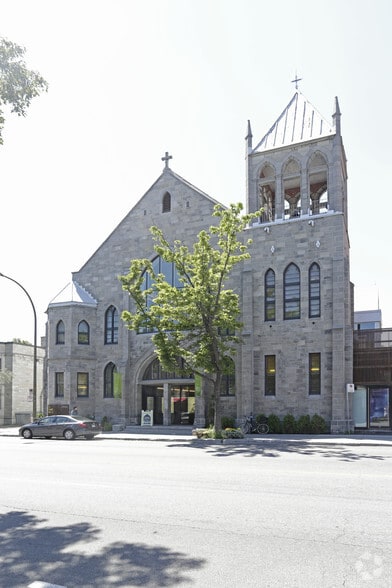 3988 Saint-Denis, Montréal, QC à vendre - Photo de l’immeuble – Image 2 sur 2