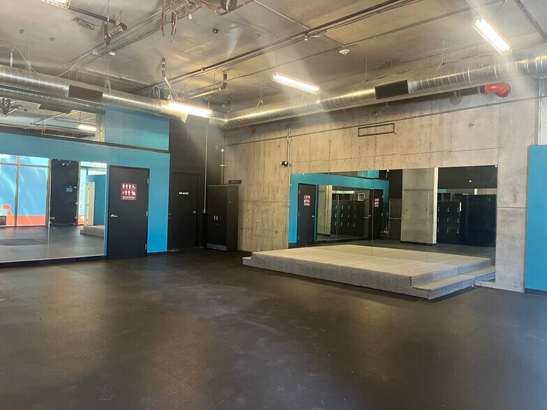 353 E Bonneville Ave, Las Vegas, NV à vendre - Photo de l’immeuble – Image 3 sur 18