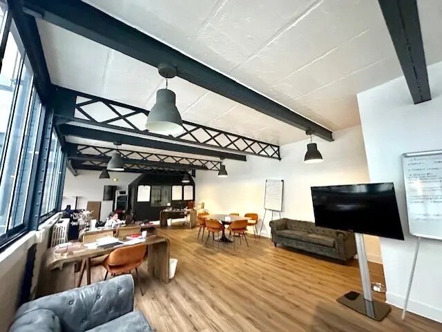 Bureau dans Paris à louer Photo de l’immeuble– Image 1 sur 21