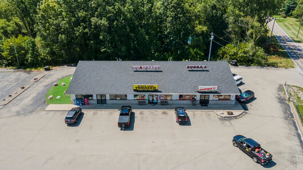 6843 N Old 27, Fremont, IN à vendre - Photo de l’immeuble – Image 2 sur 44