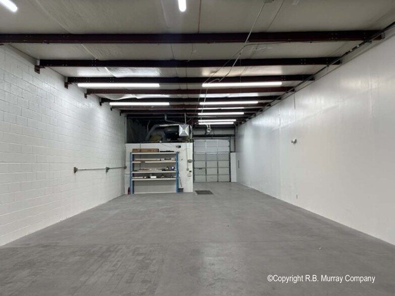 1425 Enterprise Ave, Springfield, MO à louer - Photo de l’immeuble – Image 3 sur 9