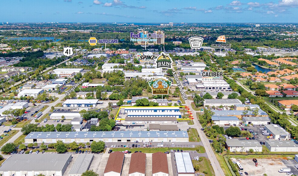 2147 Andrea Ln, Fort Myers, FL à vendre - Aérien – Image 2 sur 6