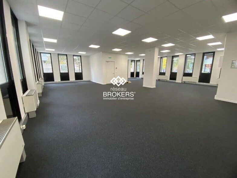 Bureau dans Grenoble à vendre - Photo intérieure – Image 1 sur 4