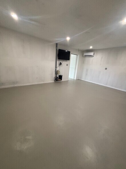 6741-6757 SW 8th St, Miami, FL à louer - Photo de l’immeuble – Image 3 sur 7