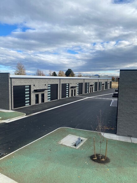 4653 St Joe Ave, Post Falls, ID à louer - Photo de l’immeuble – Image 2 sur 7