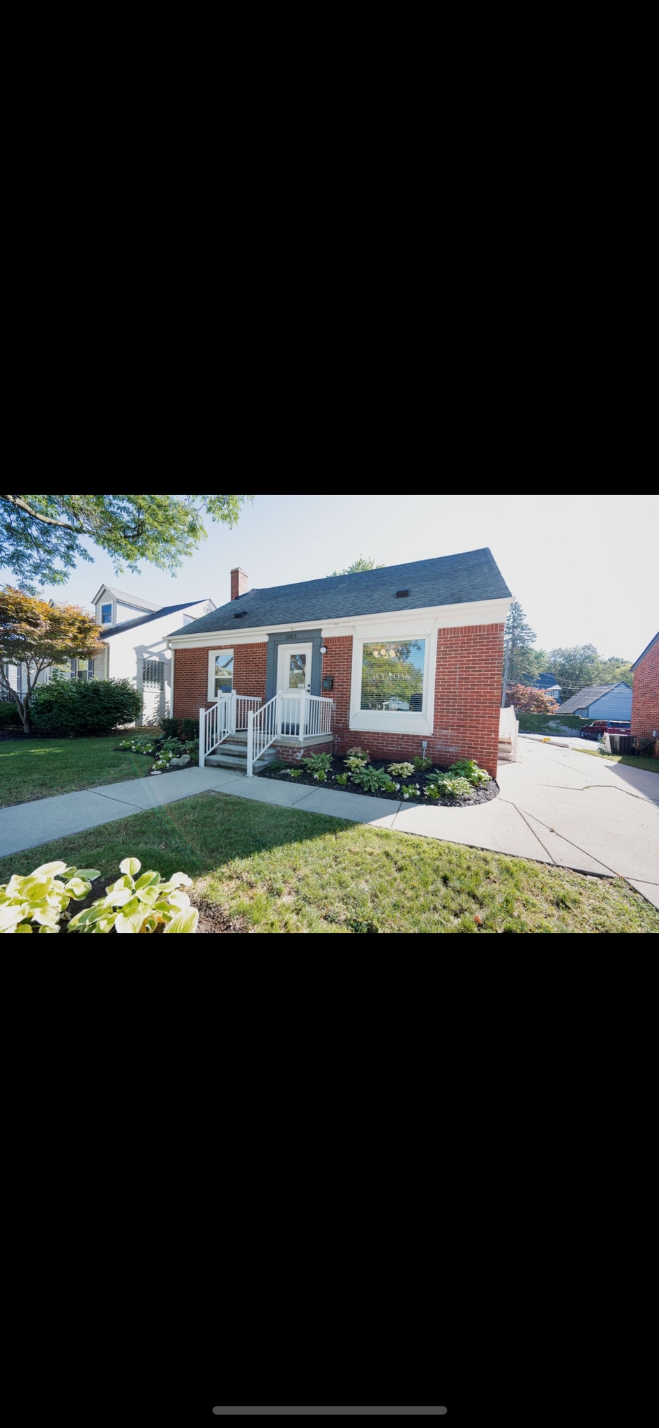 1013 S Main St, Plymouth, MI à vendre Photo principale– Image 1 sur 6