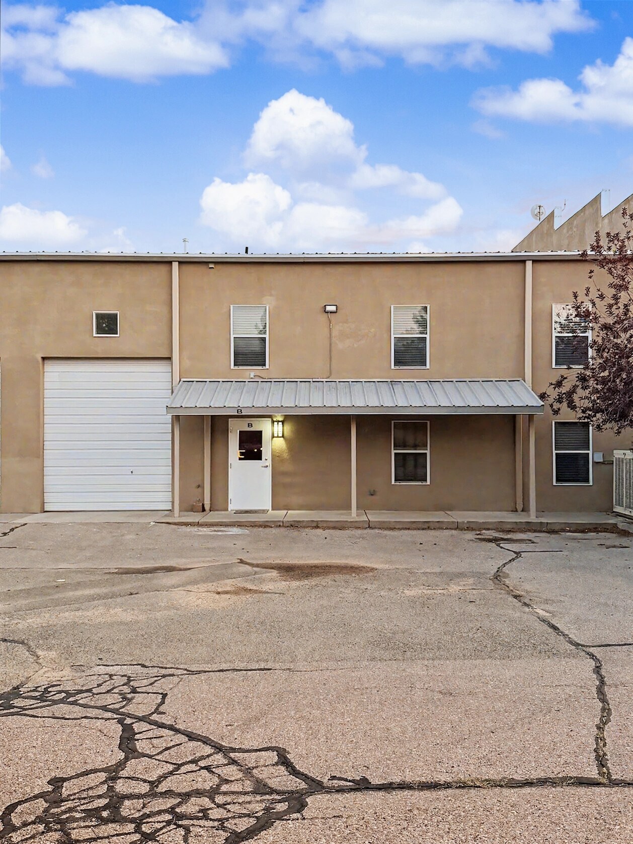 21 Bisbee Ct, Santa Fe, NM à louer Photo de l’immeuble– Image 1 sur 20