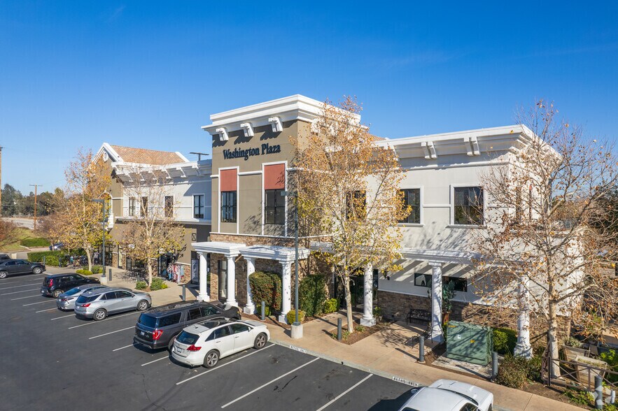 24619 Washington Ave, Murrieta, CA à louer - Photo de l’immeuble – Image 1 sur 7