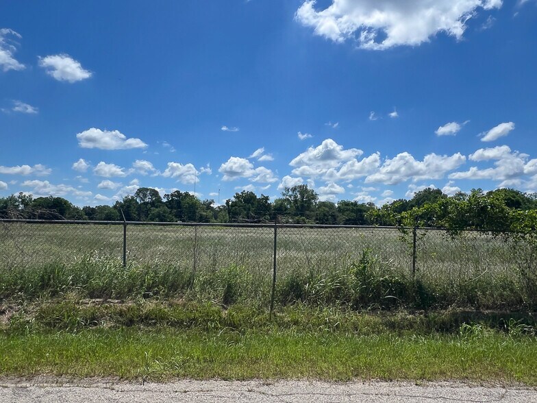 Lot #1 1st Street, Crockett, TX à vendre - Photo de l’immeuble – Image 3 sur 7