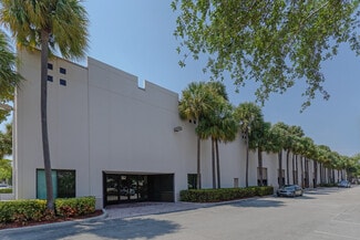 Plus de détails pour 301-321 Goolsby Blvd, Deerfield Beach, FL - Industriel/Logistique à louer