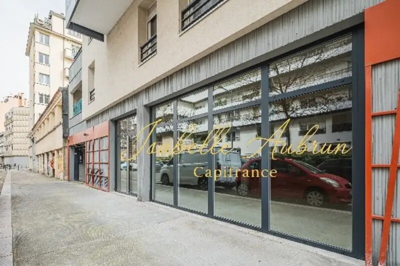 Local commercial dans Grenoble à louer - Photo de l’immeuble – Image 2 sur 4
