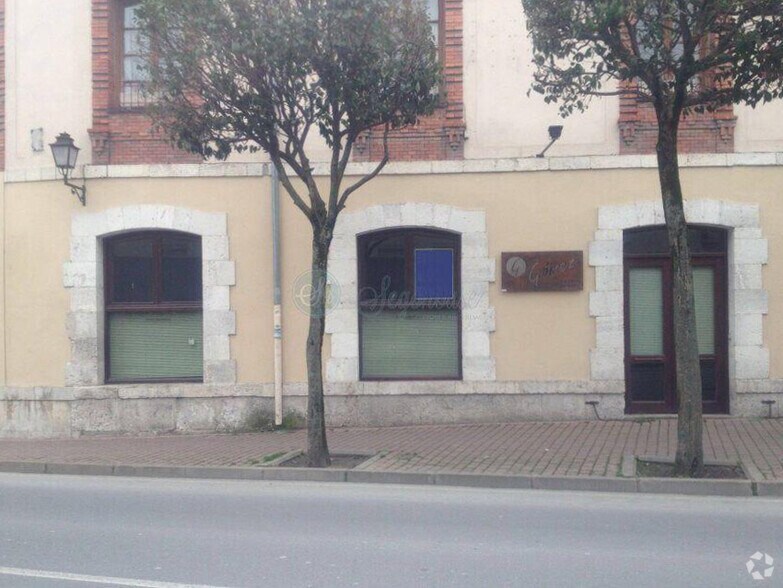 Immeuble residentiel dans Cuéllar, Segovia à vendre - Photo intérieure – Image 1 sur 1