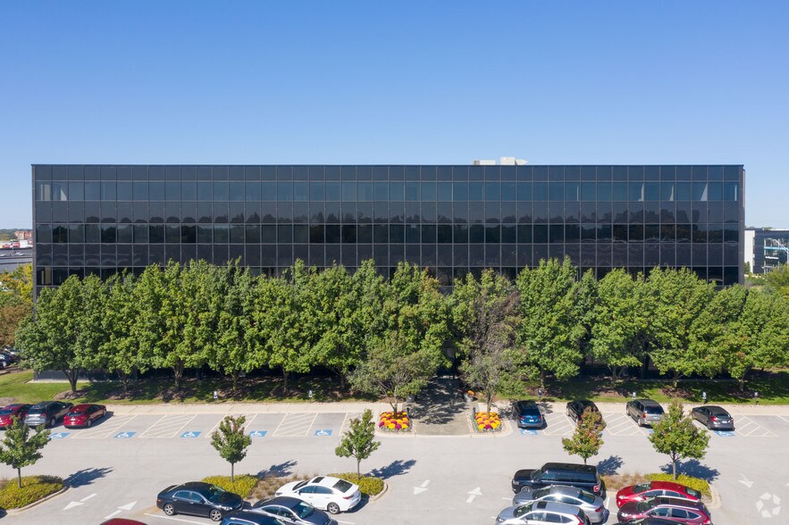 1100 W 31st St, Downers Grove, IL à louer - Photo de l’immeuble – Image 3 sur 5