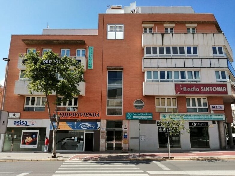 Bureau dans El Ejido, Almería à louer - Photo de l’immeuble – Image 1 sur 13