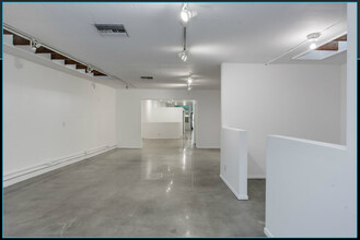 608 Hampton Dr, Venice, CA à louer Photo de l’immeuble– Image 2 sur 22