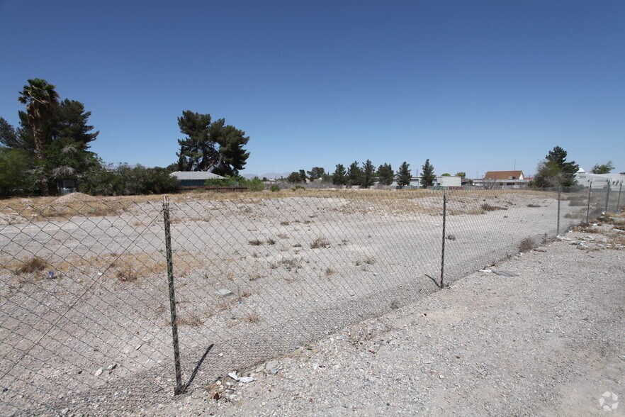 1620 Leonard Ln, Las Vegas, NV à vendre - Photo principale – Image 1 sur 2