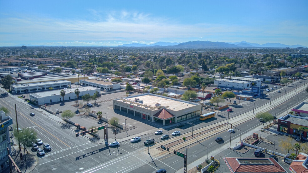 1747 E Apache Blvd, Tempe, AZ à vendre - Aérien – Image 2 sur 13