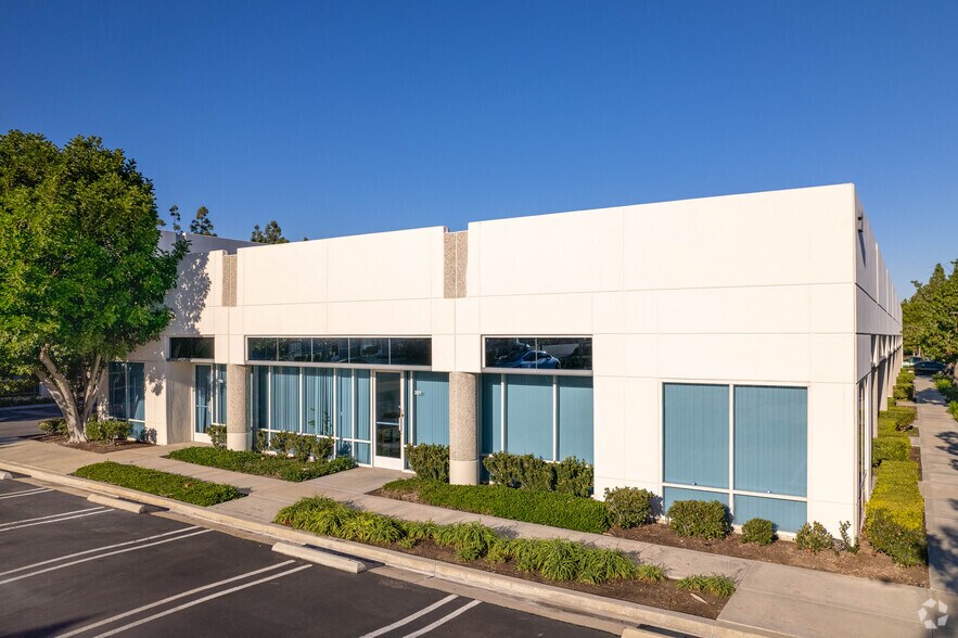 25 Mauchly, Irvine, CA à louer - Photo de l’immeuble – Image 3 sur 25
