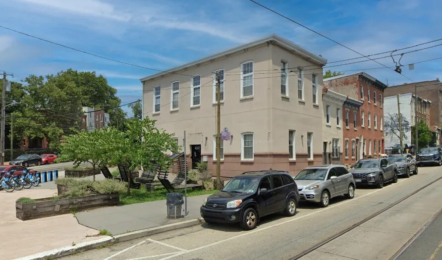 4147 Woodland ave, Philadelphia, PA à vendre Photo principale– Image 1 sur 3