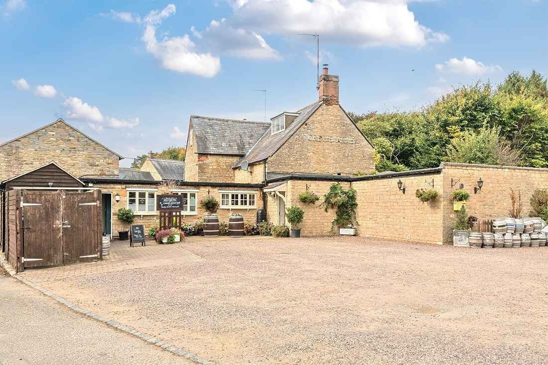 2 Sparrow Corner, Brackley à vendre Photo de l’immeuble– Image 1 sur 9