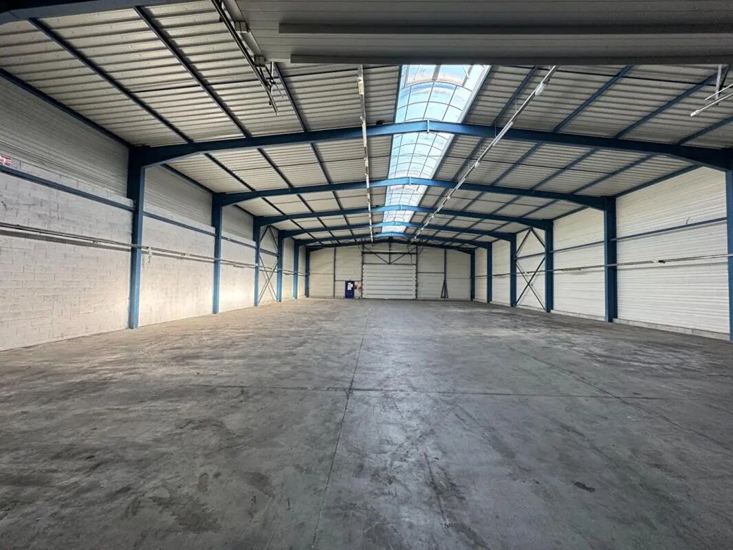 Local d'activités dans Saint-Avold à vendre Photo intérieure– Image 1 sur 10