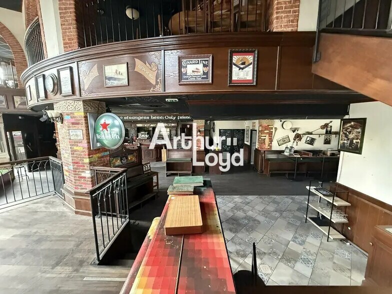 Bureau dans Fréjus à louer - Photo intérieure – Image 2 sur 8