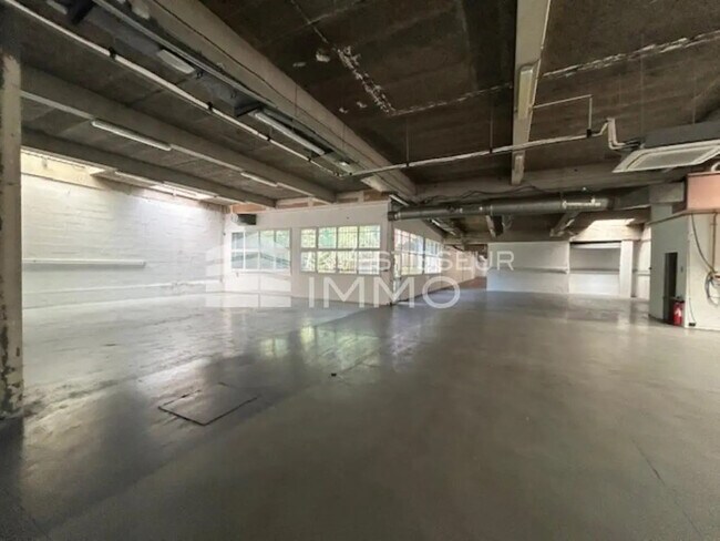 Plus de détails pour Bureau, Local d'activités à louer