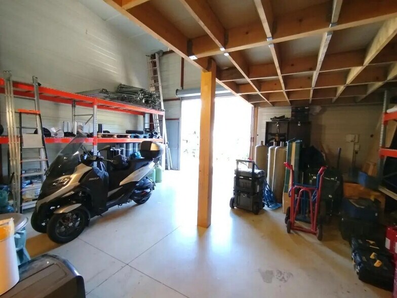 Local d’activités dans Toulouse à louer - Photo de l’immeuble – Image 3 sur 5