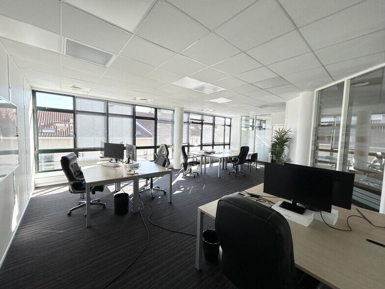 2 Avenue Lacassagne, Lyon à louer - Photo de l’immeuble – Image 2 sur 9