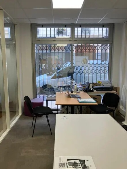 Bureau dans Paris à vendre - Photo de l’immeuble – Image 3 sur 17