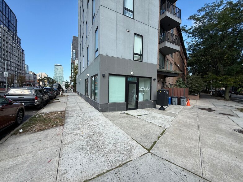 596 Washington Ave, Brooklyn, NY à louer - Photo de l’immeuble – Image 1 sur 19
