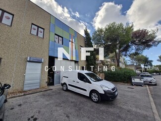 Plus de détails pour Local d'activités à louer